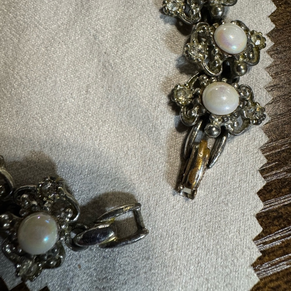 Faux Opal Pearl Linked Bracelet Regency Style Rhinestone 7-7.5 Inches - Picture 3 of 6